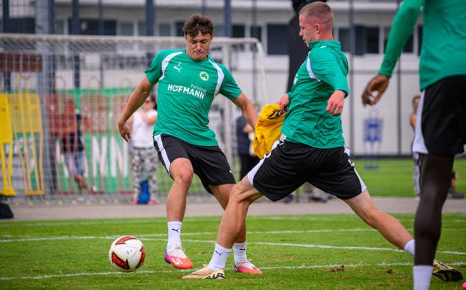 27.07.2026 - Fussball - 2. Bundesliga - Saison 2026 2027 - SpVgg Greuther Fürth Fuerth ( Kleeblatt ) - Training - - xwoxzix - Lukas Reich (2, SpVgg Greuther Fürth ) Brynjar Ingi Bjarnason (25, SpVgg Greuther Fürth ) *** July 27, 2026 Soccer 2. Bundesliga 2026–2027 Season SpVgg Greuther Fürth Fürth Kleeblatt Training xwoxzix Lukas Reich 2, SpVgg Greuther Fürth Brynjar Ingi Bjarnason 25, SpVgg Greuther Fürth