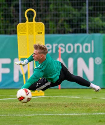 27.07.2026 - Fussball - 2. Bundesliga - Saison 2026 2027 - SpVgg Greuther Fürth Fuerth ( Kleeblatt ) - Training - - xwoxzix - Florian Hellstern (1, SpVgg Greuther Fürth ) *** July 27, 2026 Soccer 2. Bundesliga 2026–2027 Season SpVgg Greuther Fürth Fürth Kleeblatt Training xwoxzix Florian Hellstern 1, SpVgg Greuther Fürth