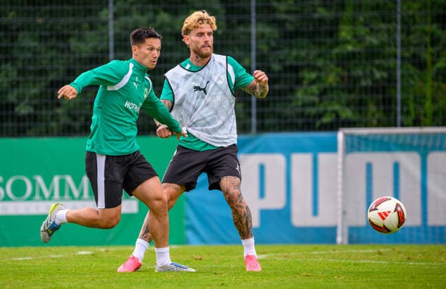 27.07.2026 - Fussball - 2. Bundesliga - Saison 2026 2027 - SpVgg Greuther Fürth Fuerth ( Kleeblatt ) - Training - - xwoxzix - Shinta Appelkamp (8, SpVgg Greuther Fürth ) Ole Pohlmann (10, SpVgg Greuther Fürth ) *** July 27, 2026 Soccer 2. Bundesliga 2026–2027 Season SpVgg Greuther Fürth Fürth Kleeblatt Training xwoxzix Shinta Appelkamp 8, SpVgg Greuther Fürth Ole Pohlmann 10, SpVgg Greuther Fürth