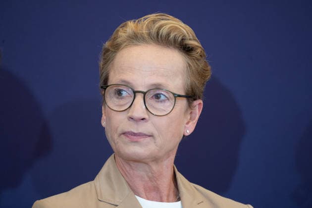 Isabell WERTH, Dressurreiterin, Portraet, Porträt, Portrait, Angeschnittenes Einzelbild, Einzelmotiv, Pressekonferenz vor den FEI World Championships 2026 in Aachen, Weltmeisterschaft, Reiten, Reitsport, in der NRW Staatskanzlei in Duesseldorf, 27.07.2026 Â *** Isabell WERTH, dressage rider, portrait, cropped single image, single subject, press conference ahead of the 2026 FEI World Championships in Aachen, World Championships, equestrian sports, at the State Chancellery of North Rhine-Westphalia in Düsseldorf, July 27, 2026 Â