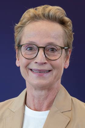 Isabell WERTH, Dressurreiterin, Portraet, Porträt, Portrait, Angeschnittenes Einzelbild, Einzelmotiv, Pressekonferenz vor den FEI World Championships 2026 in Aachen, Weltmeisterschaft, Reiten, Reitsport, in der NRW Staatskanzlei in Duesseldorf, 27.07.2026 Â *** Isabell WERTH, dressage rider, portrait, cropped single image, single subject, press conference ahead of the 2026 FEI World Championships in Aachen, World Championships, equestrian sports, at the State Chancellery of North Rhine-Westphalia in Düsseldorf, July 27, 2026 Â