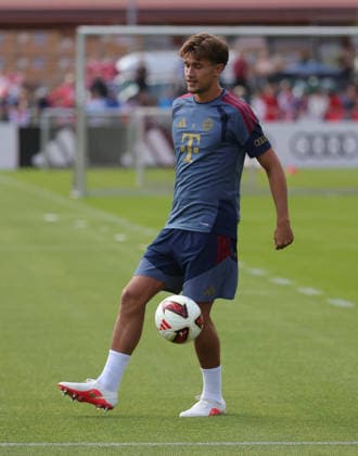 27.07.2026, FC Bayern Muenchen, Trainingslager am Tegernsee , Fussball, im Bild: Tom Bischof (FC Bayern Muenchen) *** July 27, 2026, FC Bayern Munich, Training Camp at Lake Tegernsee, Soccer, Sports, Pictured: Tom Bischof, FC Bayern Munich