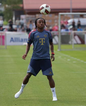 27.07.2026, FC Bayern Muenchen, Trainingslager am Tegernsee , Fussball, im Bild: Wisdom Mike (FC Bayern Muenchen) *** July 27, 2026, FC Bayern Munich, Training Camp at Lake Tegernsee, Soccer, Sports, Pictured: Wisdom Mike, FC Bayern Munich