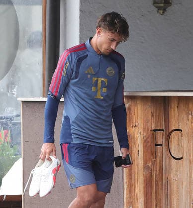 27.07.2026, FC Bayern Muenchen, Trainingslager am Tegernsee , Fussball, im Bild: Tom Bischof (FC Bayern Muenchen) *** July 27, 2026, FC Bayern Munich, Training Camp at Lake Tegernsee, Soccer, Sports, Pictured: Tom Bischof, FC Bayern Munich