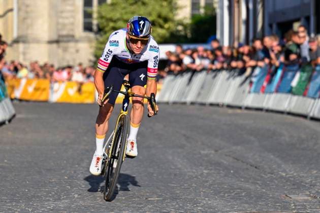 Na-Tourcriterium Aalst - 27 07 2026 AALST, BELGIUM - JULY 27 : Evenepoel Remco (BEL) of Red Bull BORA Hansgrohe in action during the 89th edition of the post Tour de France criterium of Aalst cycling race on July 27, 2026 in Aalst, Belgium, 27 07 2026 Aalst Belgium  Copyright: xTomasxSiskx