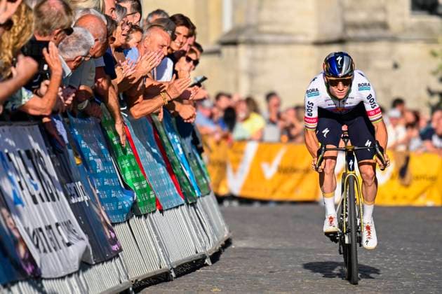 Na-Tourcriterium Aalst - 27 07 2026 AALST, BELGIUM - JULY 27 : Evenepoel Remco (BEL) of Red Bull BORA Hansgrohe in action during the 89th edition of the post Tour de France criterium of Aalst cycling race on July 27, 2026 in Aalst, Belgium, 27 07 2026 Aalst Belgium  Copyright: xTomasxSiskx