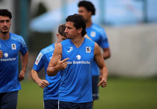 Fussball, Herren, Regionalliga Bayern, Saison 2026 2027, TSV 1860 München, Training Tunay Deniz (TSV 1860 München) im Laufen *** Soccer, Men s, Bavarian Regional League, 2026–2027 Season, TSV 1860 Munich, Training: Tunay Deniz of TSV 1860 Munich Running