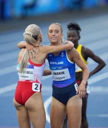 Georgia Hunter Bell of England finishes in 1st place ahead of Jemma Reekie of Scotland in 2nd place in Heat 3 of the Women s 800m. Glasgow 2026 Commonwealth Games, Day Five, Glasgow, Scotland, UK - 27 Jul 2026Glasgow Scotland United Kingdom  Copyright: xStuartxWallace Shutterstockx 17005519s