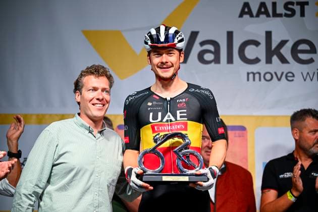Na-Tourcriterium Aalst - 27 07 2026 AALST, BELGIUM - JULY 27 : Herregodts Rune (BEL) of UAE Team Emirates XRG on the podium during the 89th edition of the post Tour de France criterium of Aalst cycling race on July 27, 2026 in Aalst, Belgium, 27 07 2026 Aalst Belgium  Copyright: xTomasxSiskx