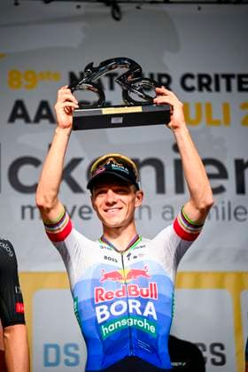 Na-Tourcriterium Aalst - 27 07 2026 AALST, BELGIUM - JULY 27 : Evenepoel Remco (BEL) of Red Bull BORA Hansgrohe on the podium during the 89th edition of the post Tour de France criterium of Aalst cycling race on July 27, 2026 in Aalst, Belgium, 27 07 2026 Aalst Belgium  Copyright: xTomasxSiskx