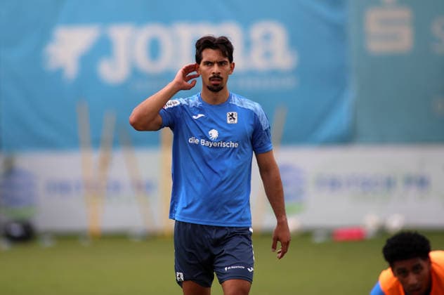 Fussball, Herren, Regionalliga Bayern, Saison 2026 2027, TSV 1860 München, Training Deniz Haimerl, Probespieler derzeit beim TSV 1860 München Kopf, Oberkörper *** Soccer, Men s, Bavarian Regional League, 2026–2027 Season, TSV 1860 Munich, Training: Deniz Haimerl, Trial Player Currently with TSV 1860 Munich: Head, Upper Body