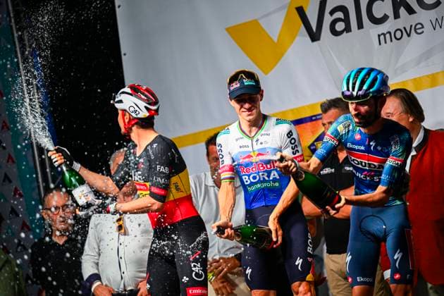 Na-Tourcriterium Aalst - 27 07 2026 AALST, BELGIUM - JULY 27 : Evenepoel Remco (BEL) of Red Bull BORA Hansgrohe, Herregodts Rune (BEL) of UAE Team Emirates XRG, Paret-Peintre Valentin (FRA) of Soudal Quick Step on the podium during the 89th edition of the post Tour de France criterium of Aalst cycling race on July 27, 2026 in Aalst, Belgium, 27 07 2026 Aalst Belgium  Copyright: xTomasxSiskx