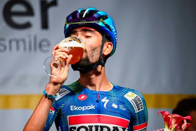 Na-Tourcriterium Aalst - 27 07 2026 AALST, BELGIUM - JULY 27 : Paret-Peintre Valentin (FRA) of Soudal Quick Step on the podium during the 89th edition of the post Tour de France criterium of Aalst cycling race on July 27, 2026 in Aalst, Belgium, 27 07 2026 Aalst Belgium  Copyright: xTomasxSiskx