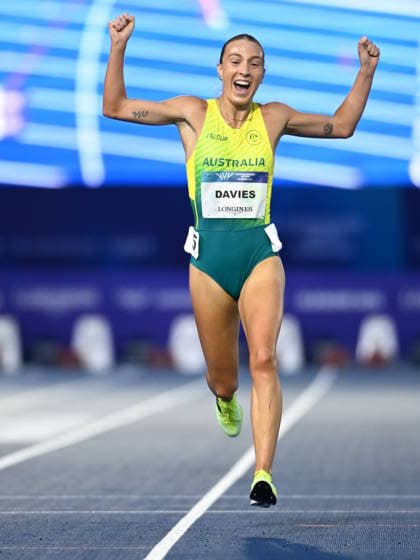 COM26 ATHLETICS, Rose Davies of Australia winning the Women™s 10000m Final during the Glasgow 2026 Commonwealth Games at Scotstoun Stadium in Glasgow, Scotland, Monday, July 27, 2026. ( NO ARCHIVING, EDITORIAL USE ONLY Glasgow United Kingdom  Copyright: xJOELxCARRETTx 20260728193511740937