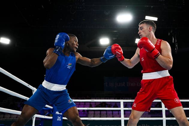 COM26 BOXING, Paul Trainor of Australia (red) fights Gebhard Tonateni Ipinge of Namibia during the Men™s 80kg Round of 16 match of the Glasgow 2026 Commonwealth Games at SEC Centre in Glasgow, Scotland, Monday, July 27, 2026. ( NO ARCHIVING, EDITORIAL USE ONLY Glasgow Scotland United Kingdom  Copyright: xLUKASxCOCHx 20260728192884101022
