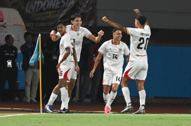 (260728) -- BOGOR, July 28, 2026 -- Mitchell Lee Baker (2nd L) of Indonesia celebrates scoring with teammates during the Group A match between Indonesia and Cambodia of the ASEAN Championship 2026 at Pakansari Stadium in Bogor, Indonesia, July 27, 2026. ) (SP)INDONESIA-BOGOR-FOOTBALL-ASEAN CHAMPIONSHIP CUP 2026-GROUP A-INA VS CAM Zulkarnain 