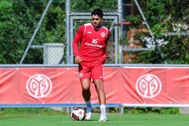 Nadiem Amiri (1. FSV Mainz 05) kontrolliert den Ball, Tag 2, Trainingslager 1. FSV Mainz 05, Sportzentrum am 28. July 2026 in Wörgl, Österreich. (Foto von Marco Steinbrenner DeFodi Images) Nadiem Amiri (1. FSV Mainz 05) controls the ball, Tag 2, Trainingslager 1. FSV Mainz 05, Sportzentrum, July 28, 2026 in Wörgl, Austria. (Photo by Marco Steinbrenner DeFodi Images) - *** Nadiem Amiri 1 FSV Mainz 05 controls the ball, Day 2, 1 FSV Mainz 05 training camp, Sports Center on July 28, 2026, in Wörgl, Austria Photo by Marco Steinbrenner DeFodi Images Nadiem Amiri 1 FSV Mainz 05 controls the ball, Day 2, 1 FSV Mainz 05 Training Camp, Sports Center, July 28, 2026, in Wörgl, Austria. Photo by Marco Steinbrenner, DeFodi Images