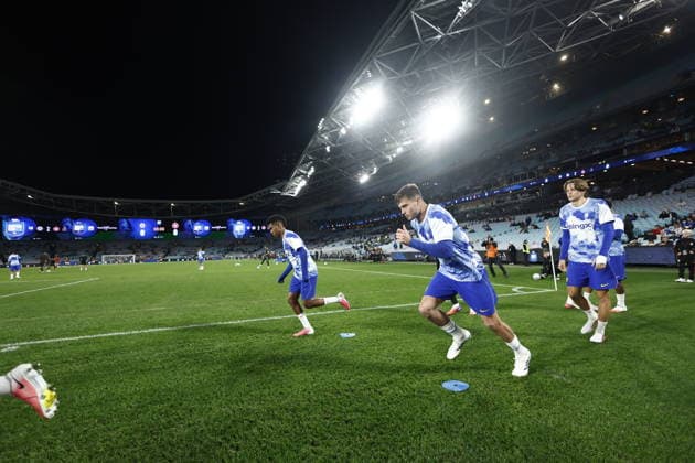 SOCCER CHELSEA WANDERERS, Chelsea players warm up ahead of the Sydney Super Cup match between Chelsea FC and the Western Sydney Wanderers FC at Accor Stadium in Sydney, Tuesday, July 28, 2026. ( NO ARCHIVING, EDITORIAL USE ONLY SYDNEY NEW SOUTH WALES AUSTRALIA  Copyright: xMARKxEVANSx 20260728172775918360