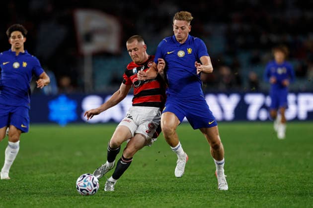 SOCCER CHELSEA WANDERERS, Anthony Pantazopoulos of the Wanderers and Liam Delap of Chelsea competes for the ball during of the Sydney Super Cup match between Chelsea FC and the Western Sydney Wanderers FC at Accor Stadium in Sydney, Tuesday, July 28, 2026. ( NO ARCHIVING, EDITORIAL USE ONLY SYDNEY NEW SOUTH WALES AUSTRALIA  Copyright: xMARKxEVANSx 20260728162110718727