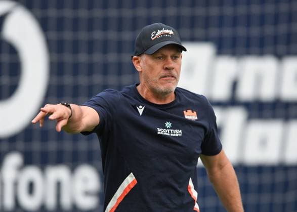 The Oriam, Edinburgh. Edinburgh Rugby Defence Coach Brad Davis during the session Edinburgh Rugby Training and press conference, PK, Pressekonferenz Rugby Union, Hive Stadium, Edinburgh, Scotland, UK - 28 Jul 2026Edinburgh Hive Stadium United Kingdom  Copyright: xNeilxHanna Shutterstockx 17017414h