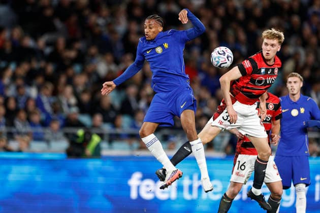 SOCCER CHELSEA WANDERERS, Joao Pedro of Chelsea and Ricky Fransen of the Wanderers competes for the ball during of the Sydney Super Cup match between Chelsea FC and the Western Sydney Wanderers FC at Accor Stadium in Sydney, Tuesday, July 28, 2026. ( NO ARCHIVING, EDITORIAL USE ONLY SYDNEY NEW SOUTH WALES AUSTRALIA  Copyright: xMARKxEVANSx 20260728135470861826