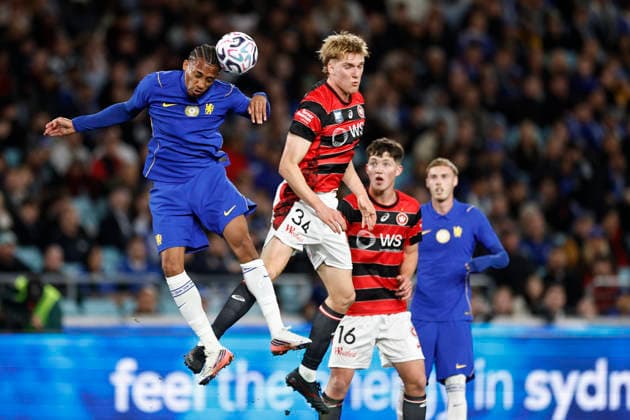 SOCCER CHELSEA WANDERERS, Joao Pedro of Chelsea and Ricky Fransen of the Wanderers competes for the ball during of the Sydney Super Cup match between Chelsea FC and the Western Sydney Wanderers FC at Accor Stadium in Sydney, Tuesday, July 28, 2026. ( NO ARCHIVING, EDITORIAL USE ONLY SYDNEY NEW SOUTH WALES AUSTRALIA  Copyright: xMARKxEVANSx 20260728150538455033