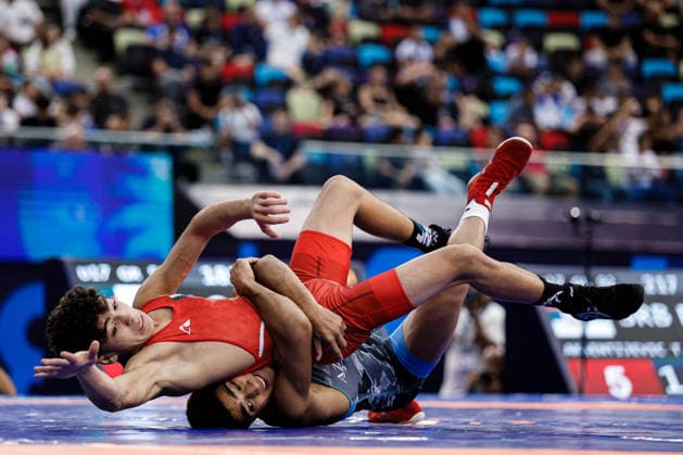 U17, U 17 Wrestling World Championships 51kg GR - Abdurrahman Huseynli (AZE) df. Lyes Boumaza (ALG) *** U17 Wrestling World Championships, 51 kg Greco-Roman: Abdurrahman Huseynli (AZE) defeated Lyes Boumaza (ALG) Copyright: xKostadinxAndonovx UWW-U17-WC-BAKU-2026