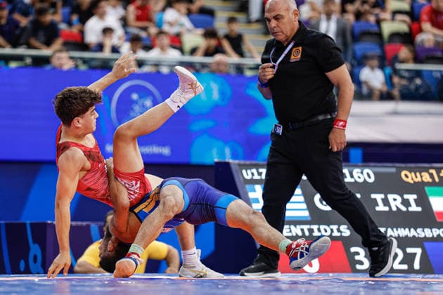 U17, U 17 Wrestling World Championships 60kg GR - Amirreza Saeid Tahmasbpourmarzouni (IRI) df. Pavlos Tsentidis (GRE) *** U17 Wrestling World Championships, 60 kg Greco-Roman: Amirreza Saeid Tahmasbpourmarzouni (IRI) defeated Pavlos Tsentidis (GRE) Copyright: xKostadinxAndonovx UWW-U17-WC-BAKU-2026