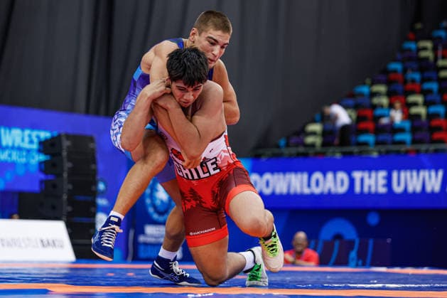 U17, U 17 Wrestling World Championships 71kg GR - Dimitrios Sarapis (GRE) df. Cristobal Vicente Aliaga Candia (CHI) *** U17 Wrestling World Championships, 71 kg, Greco-Roman: Dimitrios Sarapis (GRE) def. Cristobal Vicente Aliaga Candia (CHI) Copyright: xKostadinxAndonovx UWW-U17-WC-BAKU-2026