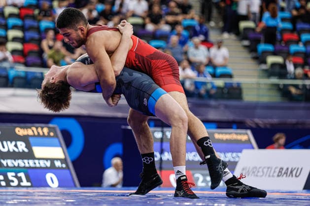 U17, U 17 Wrestling World Championships 92kg GR - Hlib Yevsieiev (UKR) df. Zohrab Safarov (AZE) *** U17 Wrestling World Championships, 92 kg Greco-Roman: Yevsieiev (UKR) defeated Safarov (AZE) by fall Copyright: xKostadinxAndonovx UWW-U17-WC-BAKU-2026