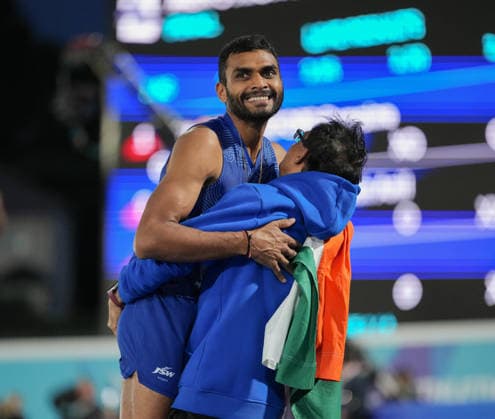 July 27, 2026, Glasgow, Scotland, United Kingdom: Glasgow, Scotland, United Kingdom. Sarvesh Kushare (India) celebrates after winning silver in the menÃ¢â‚¬â ¢s high jump during the Commonwealth Games 2026 at Scotstoun Stadium. Glasgow United Kingdom - ZUMAk197 20260727_zsp_k197_007 Copyright: xRanjithxKumarx