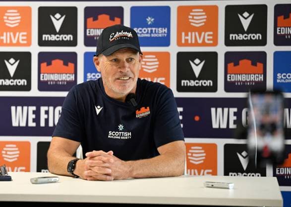 The Oriam, Edinburgh. Edinburgh Rugby Defence Coach Brad Davis during his press conference, PK, Pressekonferenz Edinburgh Rugby Training and Press Conference, Rugby Union, Oriam, Edinburgh, Scotland, UK - 28 Jul 2026Edinburgh Hive Stadium United Kingdom  Copyright: xNeilxHanna Shutterstockx 17017414bc