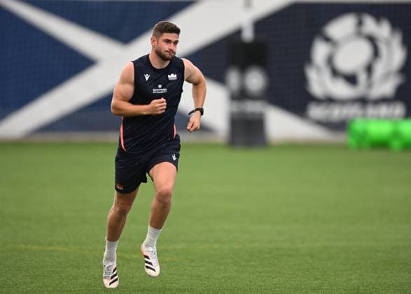 The Oriam, Edinburgh. Edinburgh new signing James Grayson during the session Edinburgh Rugby Training and press conference, PK, Pressekonferenz Rugby Union, Oriam, Edinburgh, Scotland, UK - 28 Jul 2026Edinburgh Hive Stadium United Kingdom  Copyright: xNeilxHanna Shutterstockx 17017414av