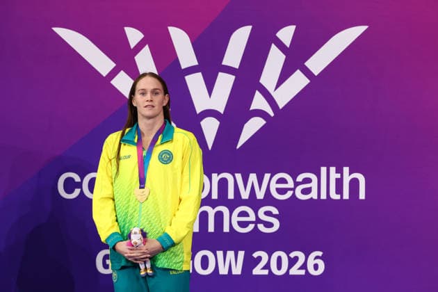 July 27, 2026, Glasgow, Scotland, Great Britain: ALEX PERKINS of Australia poses with her gold medal in the Swimming Women s 100m Butterfly Medal Ceremony of the Commonwealth Games Glasgow 2026 at the Tollcross International Swimming Centre in Glasgow, Scotland. Commowealth Games 2026: Swimming  - ZUMAc179 20260727_zep_c179_467 Copyright: xMickaelxChavetx
