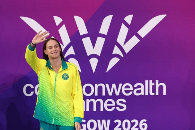 July 27, 2026, Glasgow, Scotland, Great Britain: ALEX PERKINS of Australia poses with her gold medal in the Swimming Women s 100m Butterfly Medal Ceremony of the Commonwealth Games Glasgow 2026 at the Tollcross International Swimming Centre in Glasgow, Scotland. Commowealth Games 2026: Swimming  - ZUMAc179 20260727_zep_c179_468 Copyright: xMickaelxChavetx