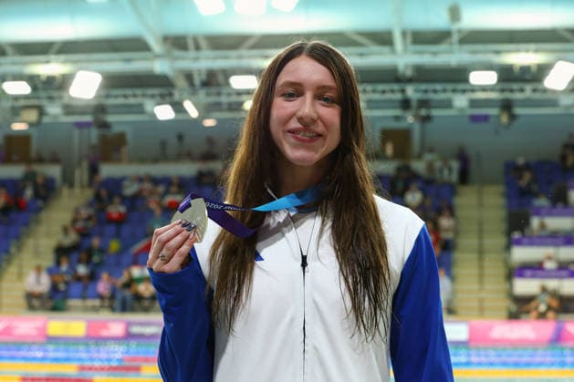 July 27, 2026, Glasgow, Scotland, Great Britain: KEANNA MACINNES of Scotland poses with her silver medal in the Swimming Women s 100m Butterfly Medal Ceremony of the Commonwealth Games Glasgow 2026 at the Tollcross International Swimming Centre in Glasgow, Scotland. Glasgow Great Britain - ZUMAc179 20260727_zep_c179_482 Copyright: xMickaelxChavetx