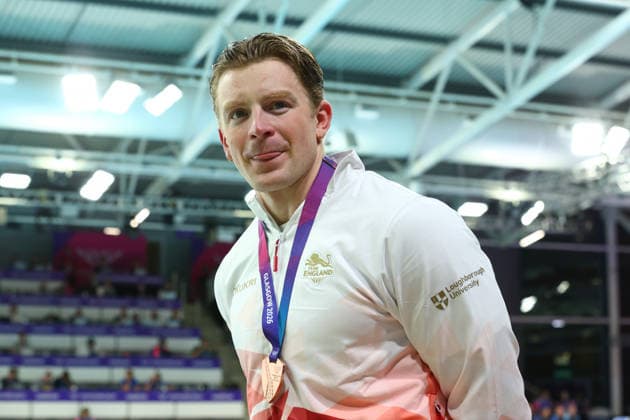 July 27, 2026, Glasgow, Scotland, Great Britain: ADAM RAMSAY-PEATY of England poses with the bronze medal during the Swimming Men s 50m Breaststroke Medal Ceremony of the Commonwealth Games Glasgow 2026 at the Tollcross International Swimming Centre in Glasgow, Scotland. Commowealth Games 2026: Swimming  - ZUMAc179 20260727_zep_c179_506 Copyright: xMickaelxChavetx