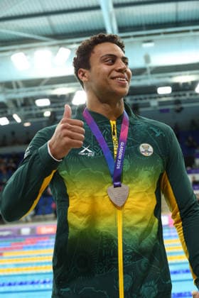 July 27, 2026, Glasgow, Scotland, Great Britain: MICHAEL HOULIE of South Africa poses with the silver medal during the Swimming Men s 50m Breaststroke Medal Ceremony of the Commonwealth Games Glasgow 2026 at the Tollcross International Swimming Centre in Glasgow, Scotland. Glasgow Great Britain - ZUMAc179 20260727_zep_c179_514 Copyright: xMickaelxChavetx