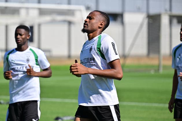 28.07.2026; Moenchengladbach; Fussball, Herren, Saison 2026 2027, Training Borussia Moenchengladbach Nathan Ngoumou (Gladbach) DFL regulations prohibit any use of photographs as image sequences and or quasi-video. ista-Borussia-Park NRW Deutschland *** July 28, 2026, Mönchengladbach, Soccer, Men s, 2026–2027 Season, Borussia Mönchengladbach Training, Nathan Ngoumou, Gladbach. DFL regulations prohibit any use of photographs as image sequences and or quasi-video content at Borussia Park, NRW, Germany