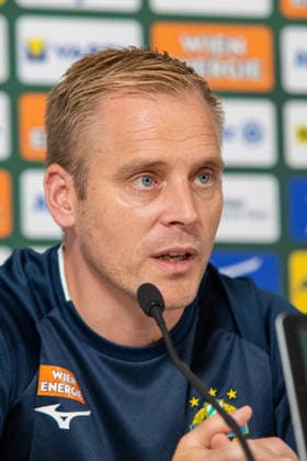 SOCCER - UEFA ECL, Rapid vs Santa Coloma VIENNA,AUSTRIA,28.JUL.26 - SOCCER - UEFA Conference League, qualification, SK Rapid Wien vs FC Santa Coloma, preview, press conference, PK, Pressekonferenz Rapid. Image shows head coach Johannes Hoff Thorup (Rapid).  GEPAxpictures xGabrielxLopez