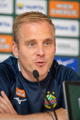 SOCCER - UEFA ECL, Rapid vs Santa Coloma VIENNA,AUSTRIA,28.JUL.26 - SOCCER - UEFA Conference League, qualification, SK Rapid Wien vs FC Santa Coloma, preview, press conference, PK, Pressekonferenz Rapid. Image shows head coach Johannes Hoff Thorup (Rapid).  GEPAxpictures xGabrielxLopez