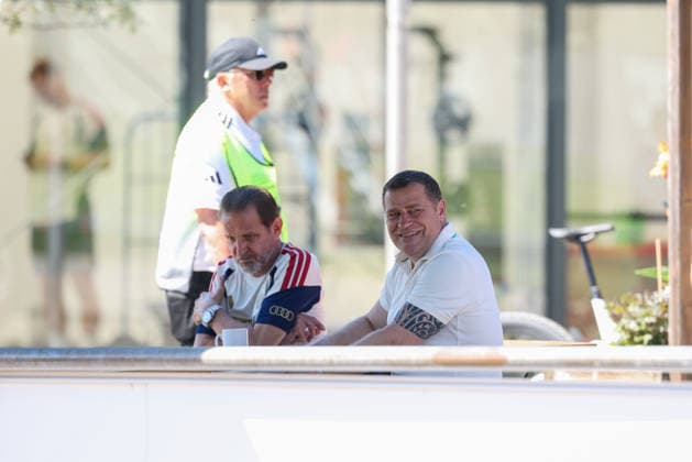 Max Eberl (FC Bayern Muenchen, Sportvorstand) lacht, GER, Oeffentliches Training, FC Bayern Muenchen, Fussball, Saison 2026 2027, 28.07.2026, GER, Oeffentliches Training, FC Bayern Muenchen, Fussball, Saison 2026 2027, 28.07.2026 Rottach-Egern *** Max Eberl, FC Bayern Munich, sporting director, laughing, GER, public training session, FC Bayern Munich, soccer, 2026–2027 season, July 28, 2026, GER, Open Training Session, FC Bayern Munich, Soccer, 2026–2027 Season, July 28, 2026, Rottach-Egern Copyright: xEibner-Pressefoto JennixMaulx EP_JML