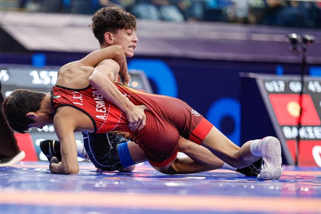 U17, U 17 Wrestling World Championships 45kg GR - Armin Amin Esmaeili (IRI) df. Kerem Derman (TUR) *** U17 Wrestling World Championships, 45kg Greco-Roman: Armin Amin Esmaeili (IRI) def. Kerem Derman (TUR) Copyright: xKostadinxAndonovx UWW-U17-WC-BAKU-2026