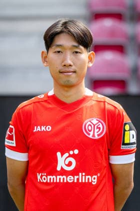 Fussball - Porträttermin 2026 2027 - 1. FSV Mainz 05 - 23.07.26, Hyung-Seok Hong - 1. FSV Mainz 05, 1.BL, Porträttermin 2026 2027, - *** Soccer Profile Session 2026 2027 1 FSV Mainz 05 23 07 26, Hyung Seok Hong 1 FSV Mainz 05, 1 Bundesliga, Profile Session 2026 2027,