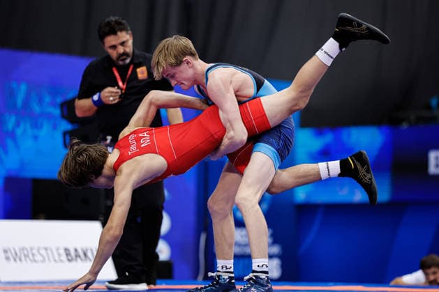 U17, U 17 Wrestling World Championships 51kg GR - Vadim Tarelunga (MDA) df. Wyatt Patrick Dannegger (USA) *** U17 Wrestling World Championships, 51 kg Greco-Roman: Vadim Tarelunga (MDA) defeated Wyatt Patrick Dannegger (USA) Copyright: xKostadinxAndonovx UWW-U17-WC-BAKU-2026