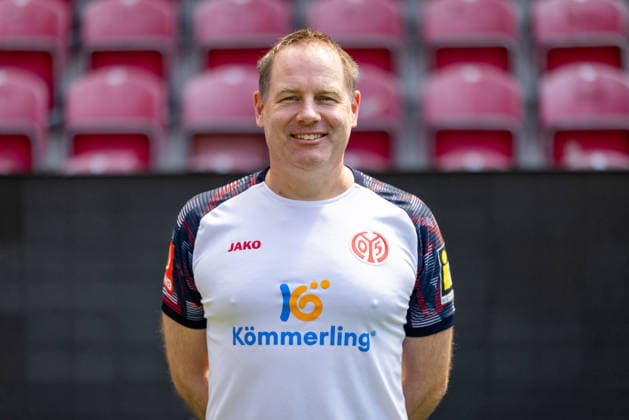Fussball - Porträttermin 2026 2027 - 1. FSV Mainz 05 - 23.07.26, Stefan Kamilli (Physiotherapeut) - 1. FSV Mainz 05, 1.BL, Porträttermin 2026 2027, - *** Soccer Profile Session 2026 2027 1 FSV Mainz 05 23 07 26, Stefan Kamilli, Physical Therapist, 1 FSV Mainz 05, 1 Bundesliga, Profile Session 2026 2027,