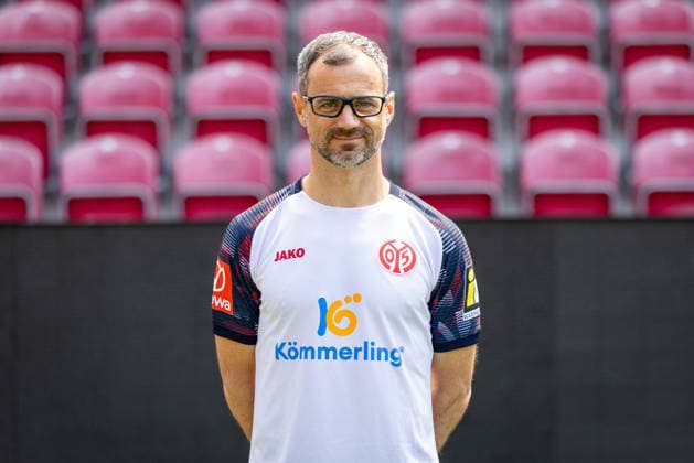 Fussball - Porträttermin 2026 2027 - 1. FSV Mainz 05 - 23.07.26, Sven Herzog (Leitung Performance) - 1. FSV Mainz 05, 1.BL, Porträttermin 2026 2027, - *** Soccer Profile Session 2026–2027 1 FSV Mainz 05 23 07 26, Sven Herzog, Head of Performance 1 FSV Mainz 05, 1 Bundesliga, Profile Session 2026–2027,