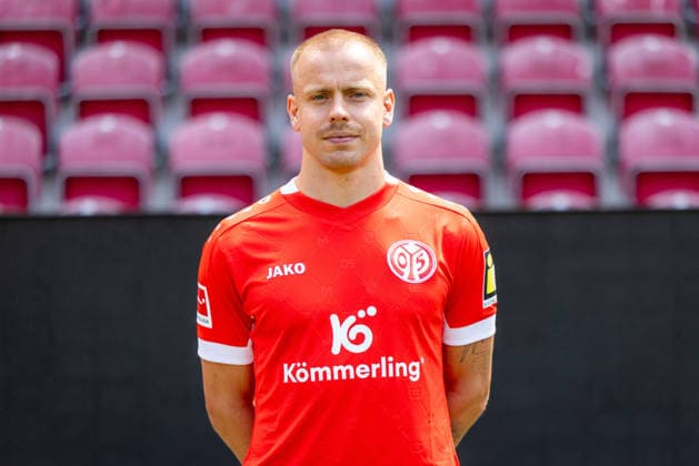Fussball - Porträttermin 2026 2027 - 1. FSV Mainz 05 - 23.07.26, Lennard Maloney - 1. FSV Mainz 05, 1.BL, Porträttermin 2026 2027, - *** Soccer Player Profile 2026 2027 1 FSV Mainz 05 23 07 26, Lennard Maloney 1 FSV Mainz 05, 1 Bundesliga, Player Profile 2026 2027,