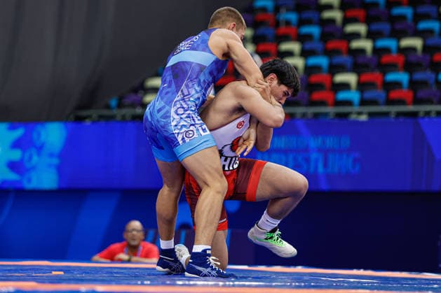 U17, U 17 Wrestling World Championships 71kg GR - Dimitrios Sarapis (GRE) df. Cristobal Vicente Aliaga Candia (CHI) *** U17 Wrestling World Championships, 71 kg, Greco-Roman: Dimitrios Sarapis (GRE) def. Cristobal Vicente Aliaga Candia (CHI) Copyright: xKostadinxAndonovx UWW-U17-WC-BAKU-2026