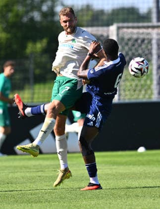28.07.2026 - Fussball - Saison 2026 2027 - Testspiel Freundschaftsspiel Vorbereitungsspiel - Paris FC - SpVgg Greuther Fürth ( Kleeblatt ) - - Sportfoto Zink - xwoxzix - regulations prohibit any use of photographs as image sequences and or quasi-video - only for editorial use - Dennis Srbeny (7, SpVgg Greuther Fürth ) Ataide da Silva Otavio (6, Paris FC) *** July 28, 2026 Soccer Season 2026–2027 Exhibition Match Friendly Match Preseason Match Paris FC SpVgg Greuther Fürth Kleeblatt Sports Photo by Zink xwoxzix; regulations prohibit any use of photographs as image sequences and or quasi-video; for editorial use only. Dennis Srbeny 7, SpVgg Greuther Fürth Ataide da Silva Otavio 6, Paris FC